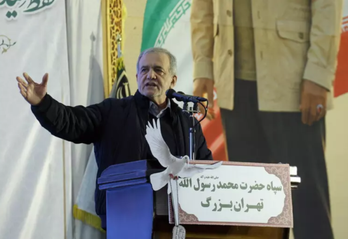 “Ta ëndërrojnë dorëzimin pa kushte”, presidenti Pezeshkian: Irani nuk do të sulmojë vendet fqinje