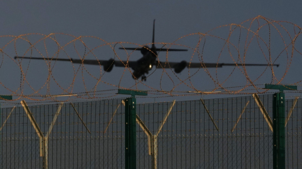 Situata e tensionuar, masat e evakuimit në Akrotiri zgjaten deri javën tjetër