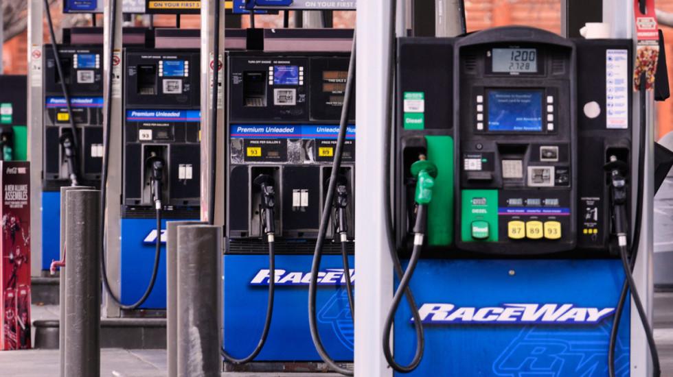 Nuk hapen rezervat e naftës, mbledhja e G7 mbyllet pa vendim, rritet më tej çmimi