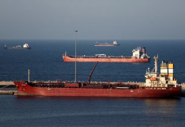 SHBA lejojnë blerjen e naftës ruse, karburanti është tashmë në transit