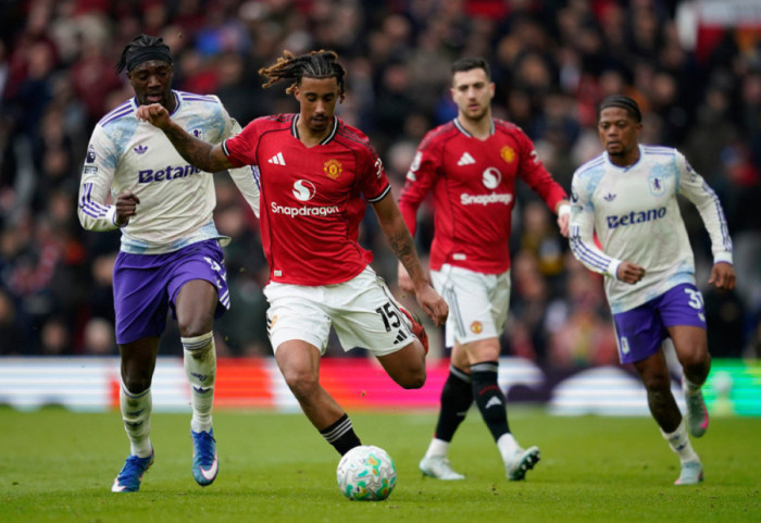 “Djajtë e kuq” bëhen të frikshëm, United blindon vendin e katërt në Premier League