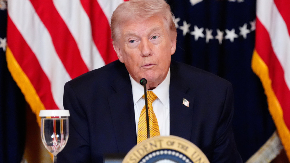 “Me një fjalë shkatërroj impiantet e Iranit”, Trump: Përdorin Ngushticën e Hormuzit si armë, aleatët të ndihmojnë