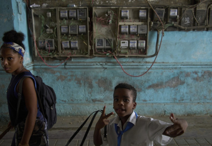 Rrjeti elektrik i Kubws në kolaps, miliona njerëz pa energji elektrike