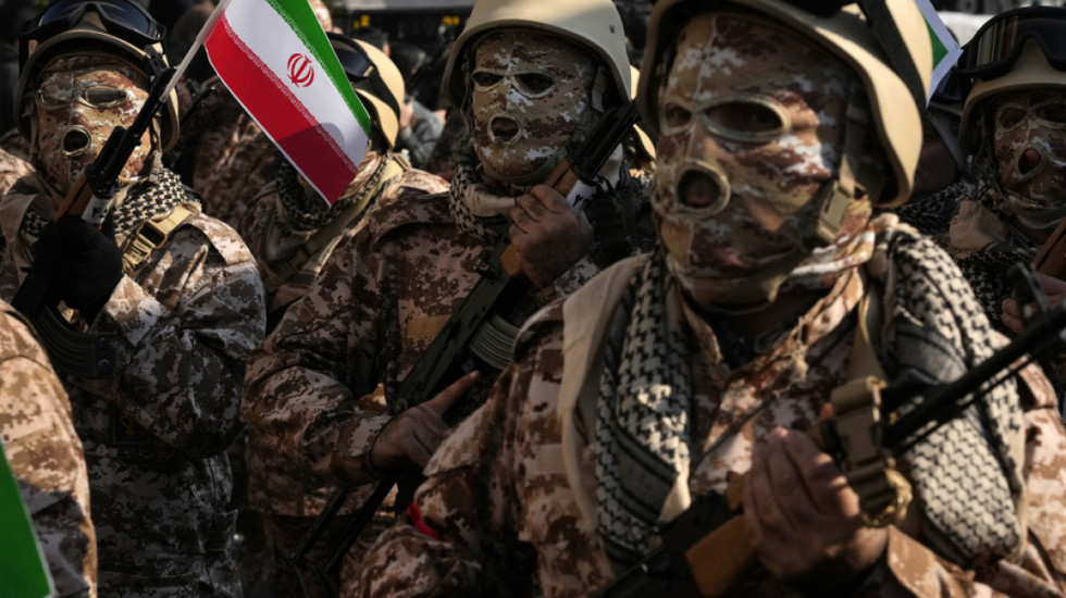 Përplasje brenda regjimit në Teheran, ekonomia iraniane mund të shembet brenda 3-4 javësh