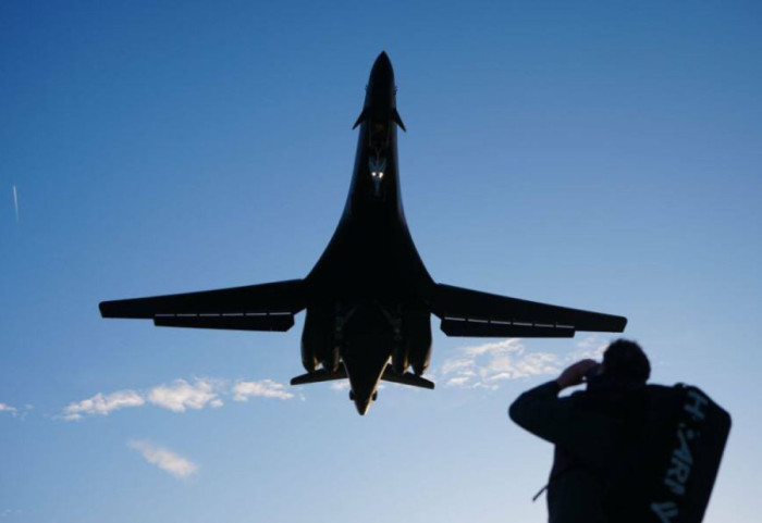 Britania lejon SHBA të përdorë bazat ushtarake për operacione Ngushticën e Hormuzit