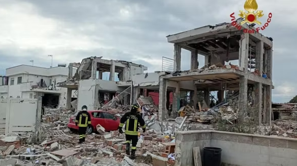 Shpërthim i fuqishëm në Romë, shembet një pallat, dëmtohen dy të tjerë