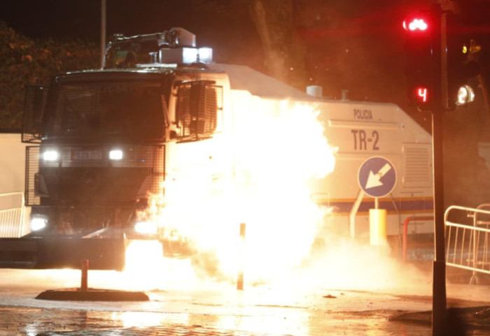 180 minuta kaos në rrugët e Tiranës, Berisha pas protestës së opozitës: Betejë epike, nuk ka paqe me Edi Ramën