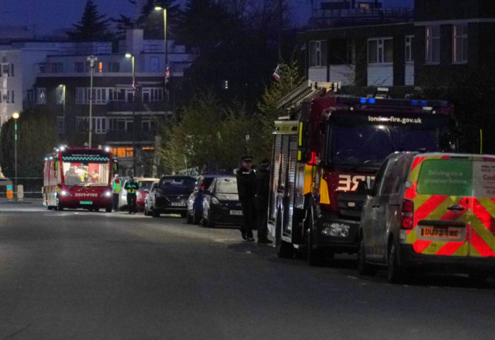 Londër, i vihet zjarri 4 ambulancave të komunitetit hebre