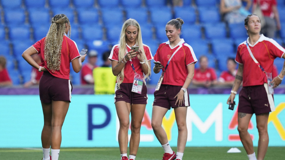 Rrëfehet “futbollistja më seksi në botë”: Kam vuajtur paragjykimet