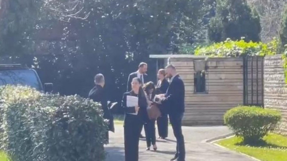 Rama vijon takimet me ministrat, Balla, Koçiu dhe Ismaili për ligji e referendumeve