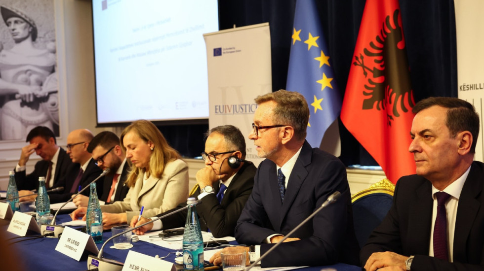 “Dhuna e pajustifikueshme”, Delegacioni i BE-së për protestën e opozitës: Aktorët të distancohen