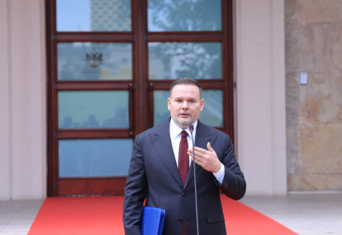 Hakerimi i Postës Shqiptare nga iranianët, ministri Demo: Shërbimet vijojnë normalisht