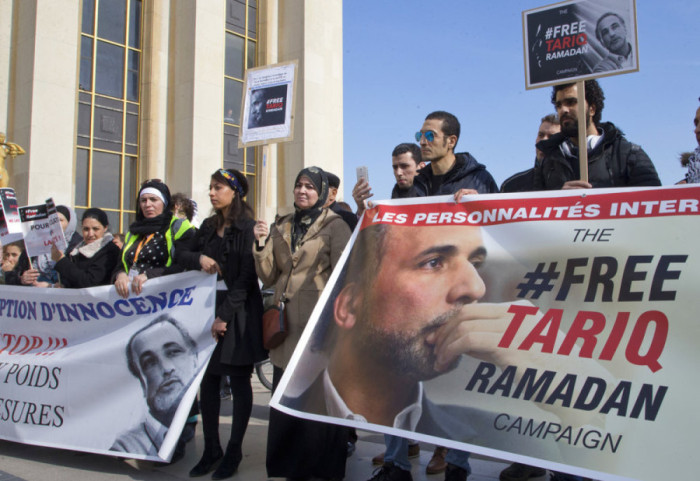 Dënohet me 18 vjet burg për përdhunim studiuesi i famshëm i Islamit