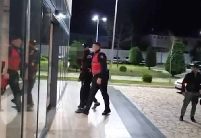 Operacioni “Tranziti” në Shkodër, arrestohet 27-vjeçari që transportonte emigrantë kundrejt pagesës