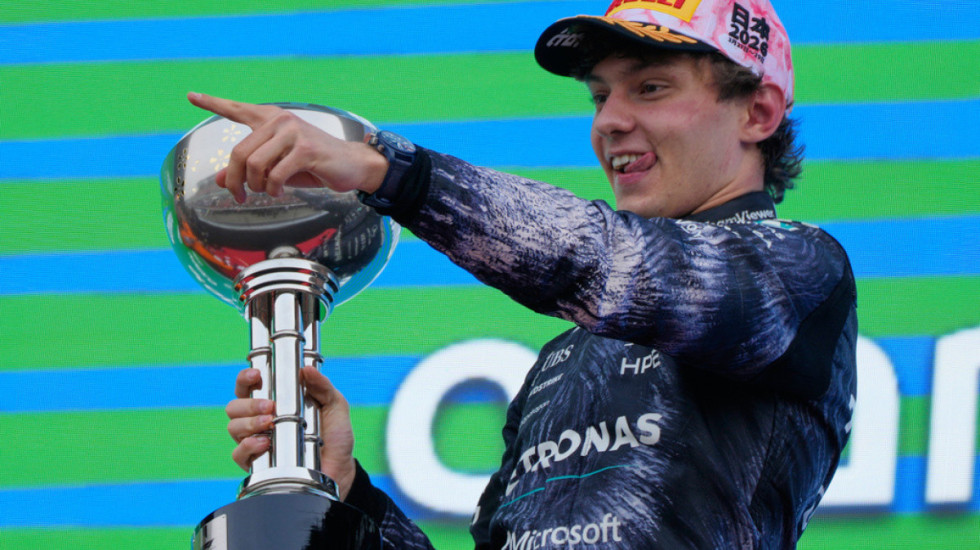 Antonelli me hap kampioni, ‘fluturon’ edhe në Suzuka, Ferrari ndjek me Leclerc