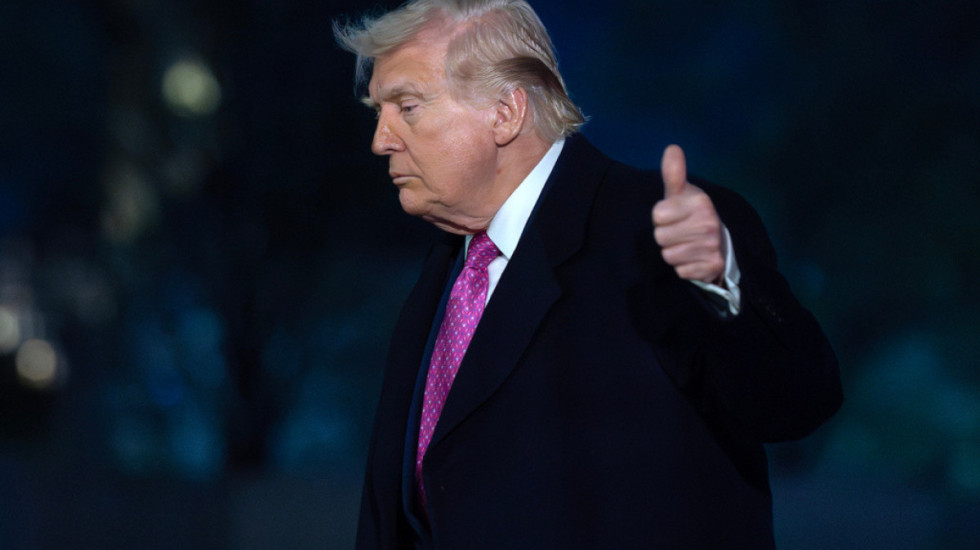 Trump iu drejtohet aleatëve: Blini naftë amerikane ose “luftoni për të”