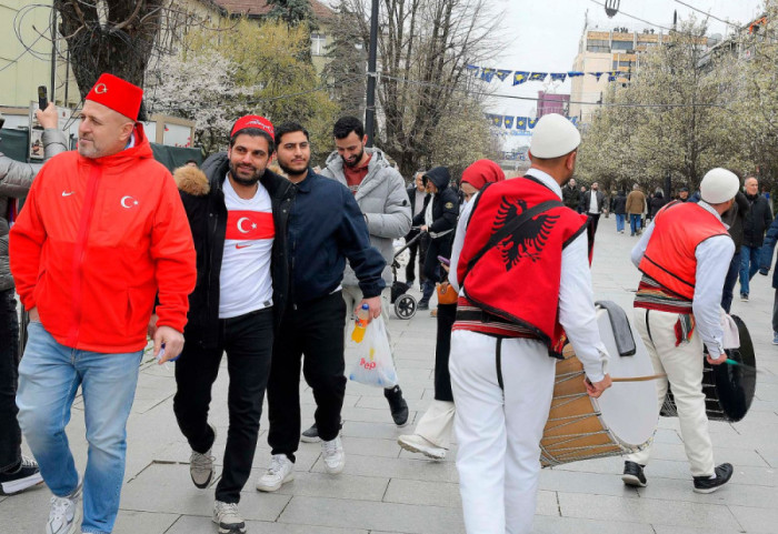 Ndizet Prishtina, 90 minuta nga historia, Kosova përballë Turqisë në natën që mund të çojë “Dardanët” në Botëror