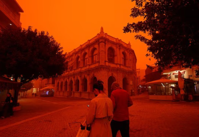Pamje apokaliptike në ishullin grek, goditet nga stuhia e rrallë