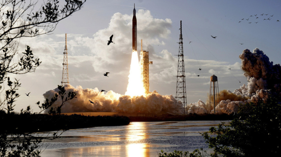 Misioni “pushtimi” i Hënës, “Artemis II” niset për të bërë historinë