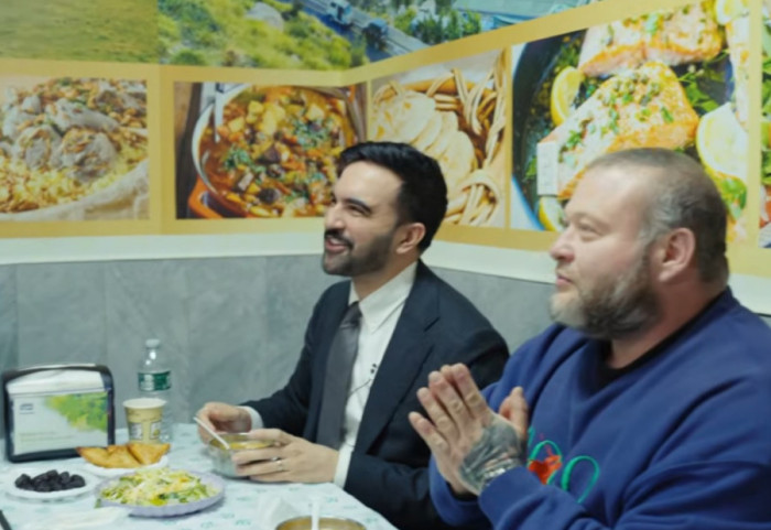 VIDEO- "Ju bëftë mirë!", kryebashkiaku i Nju Jorkut flet shqip