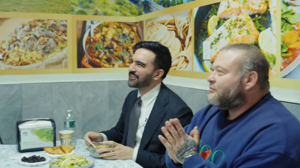 VIDEO- "Ju bëftë mirë!", kryebashkiaku i Nju Jorkut flet shqip