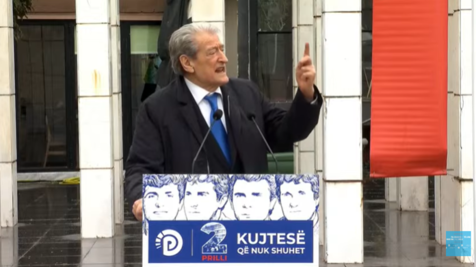 Berisha përkujton masakrën e 2 prillit: Vepra e 4 martirëve, frymëzim për betejën për votën e lirë