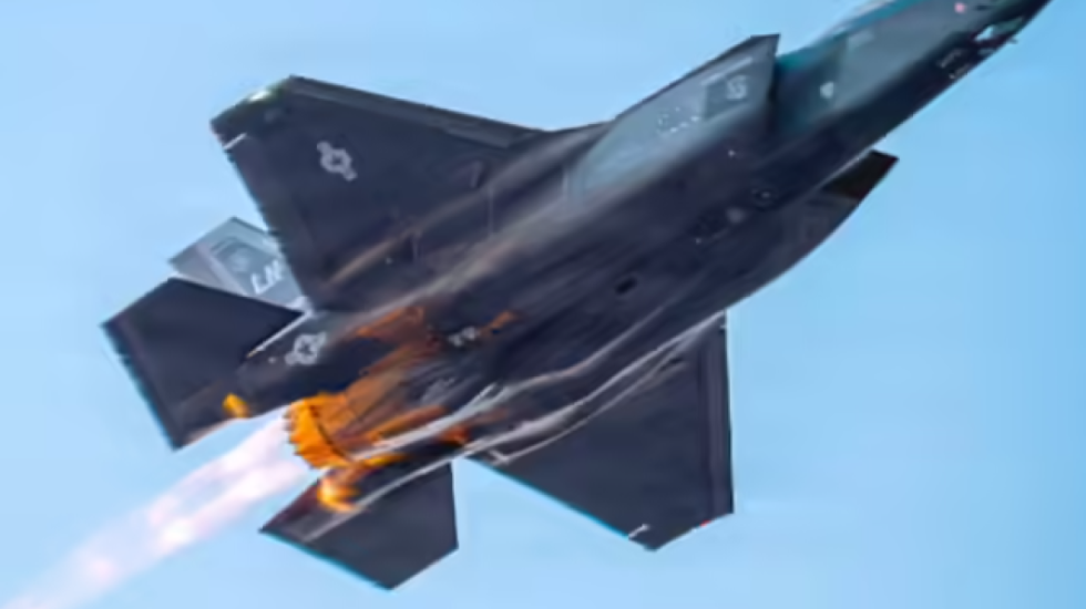 Irani rrëzon një tjetër avion luftarak amerikan, vdes piloti