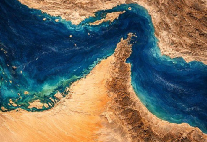 Ngushtica e Hormuzit, Irani sulmon me dronë një anije të lidhur me Izraelin