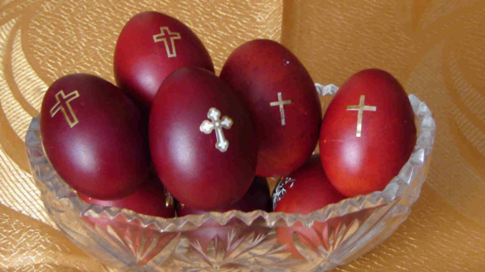 Rama dhe Begaj urojnë besimtarët për Pashkët, mesazhe shprese dhe paqeje