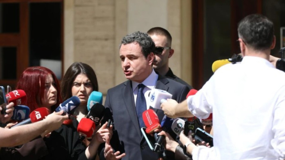 Dy orë takim për Presidentin, Kurti del optimist, Abdixhiku: S’kemi asgjë të re!