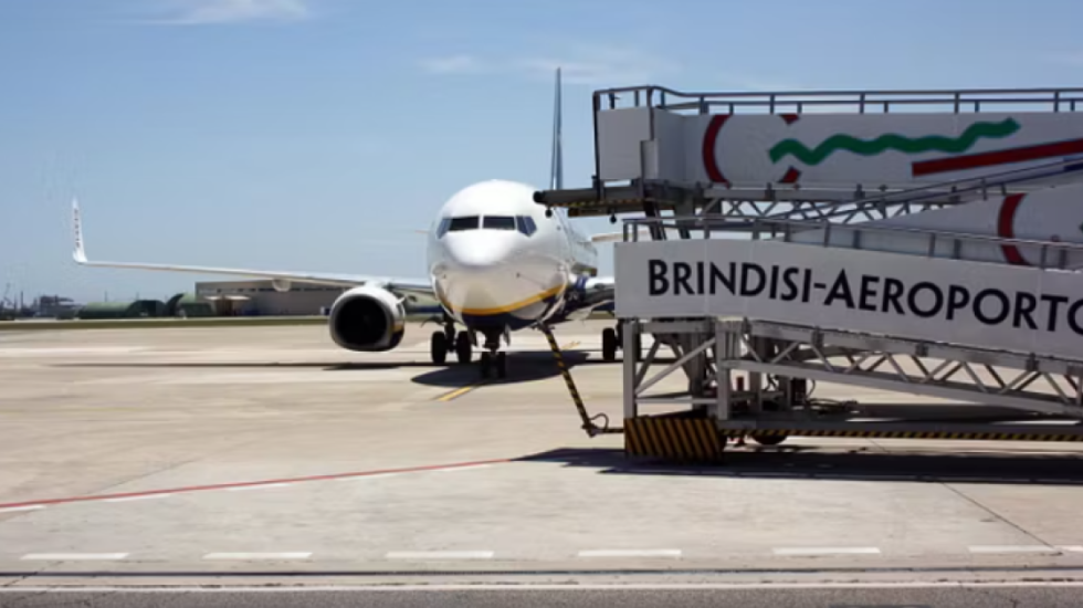 Kriza jep efektet e parë, aeroporti italian mbetet pa karburant