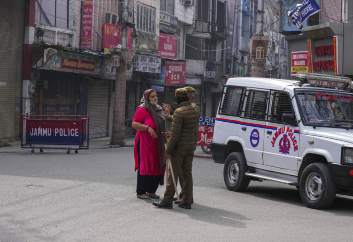 Ishin arrestuar se thyen rregullat e COVID, dënohen me vdekje nëntë policët që i vranë