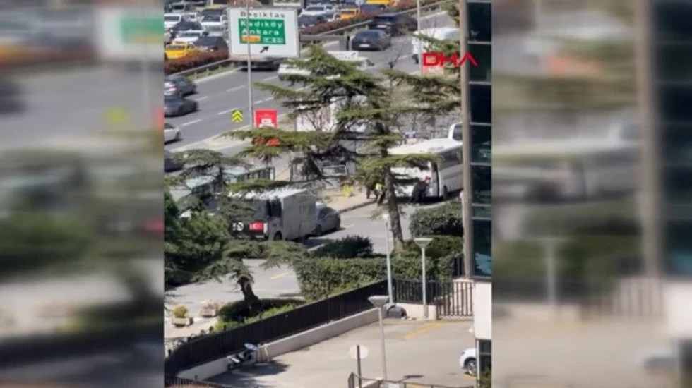 Të shtëna me armë pranë konsullatës izraelite në Stamboll, 2 të vrarë