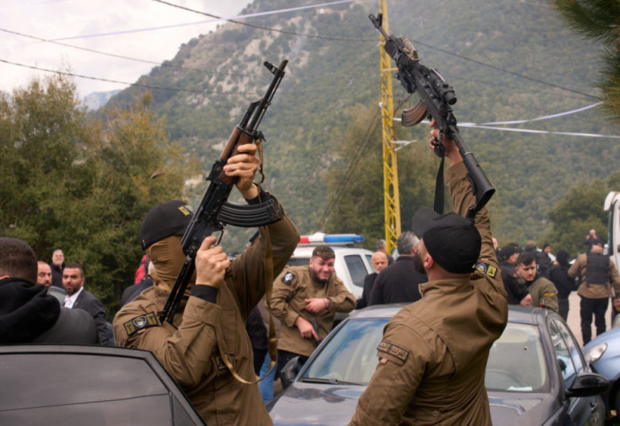 Sulmohet me armë autokolona me ndihma nga Vatikani në Liban