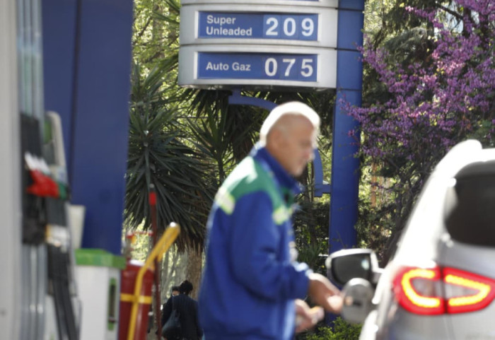 Ndryshon sërish çmimi i naftës, ulet me 1 lek për litërv