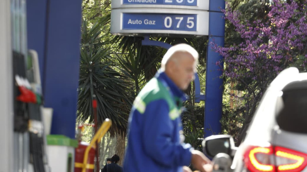 Ndryshon sërish çmimi i naftës, ulet me 1 lek për litërv