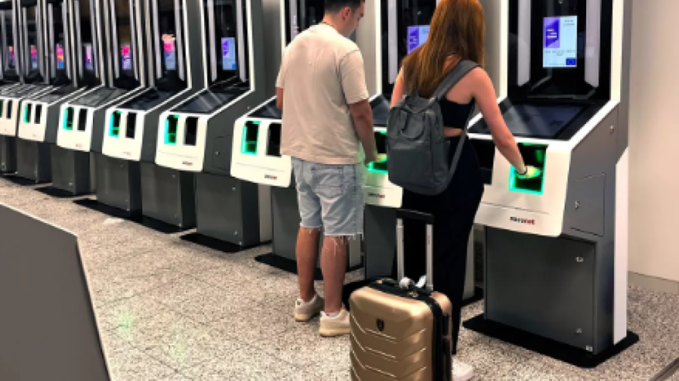 Fund vulave në pasaportë! Nga 10 prilli lëvizet ndryshe në kufijtë e BE-së, MEPJ sqaron qytetarët