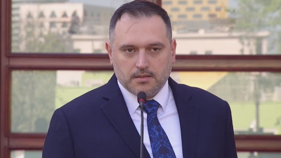 A do të lejojë Shqipëria përdorimin e bazave ajrore nga SHBA?