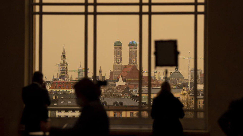 Europa do të “skuqet” nga rëra e Saharasë, priten re dhe “shi i pistë” në disa rajone