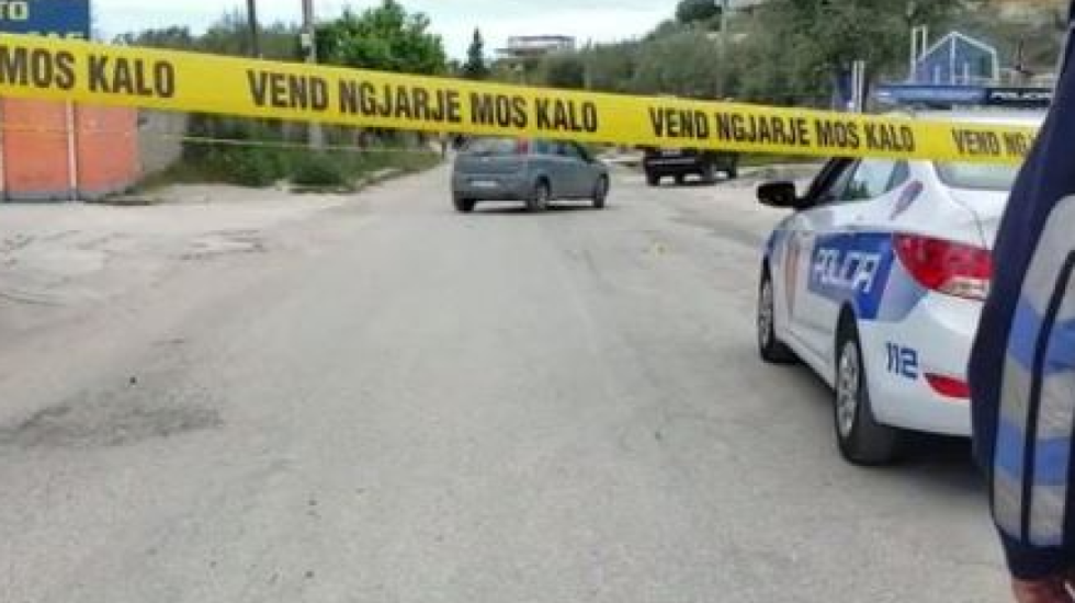 Vrasje me armë në Fushë Krujë, një person ekzekuton kunatin