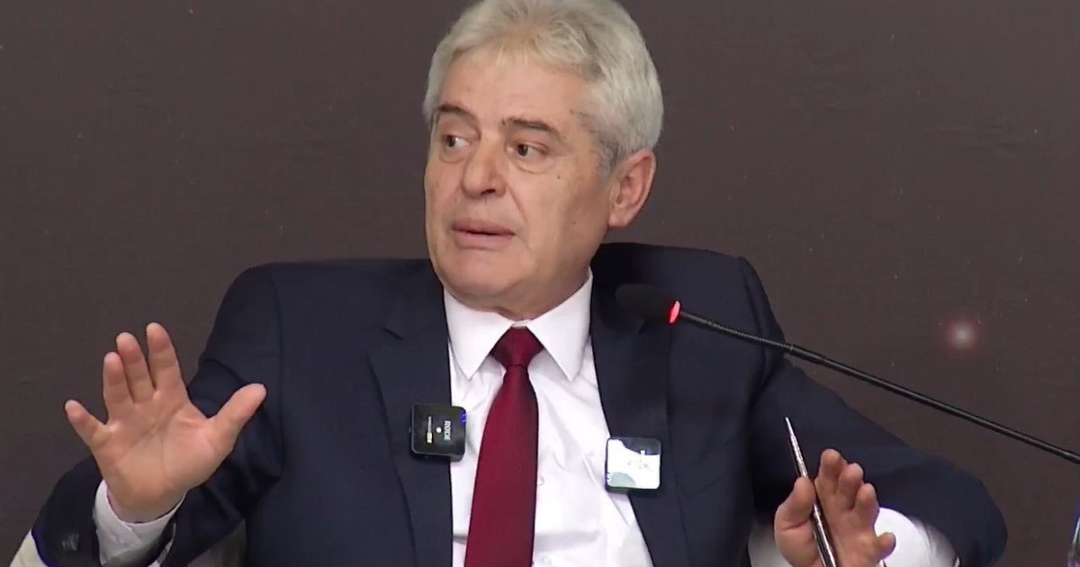  T i dalim zot gjuhës   Ali Ahmeti nga Samiti i Diasporës  Pa shqiptarët  Maqedonia e Veriut nuk ka të ardhme