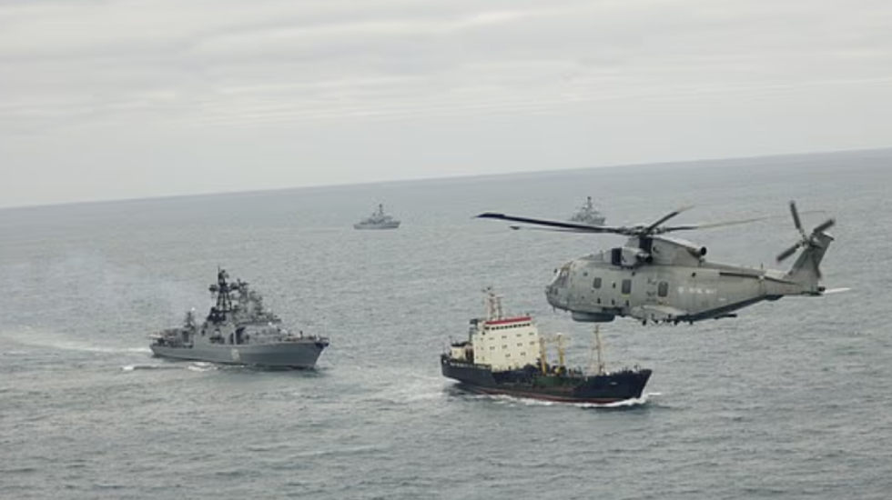 Putin sfidon Londrën, dërgon “truprojë” për flotën e naftës, anija ruse alarmon Britaninë