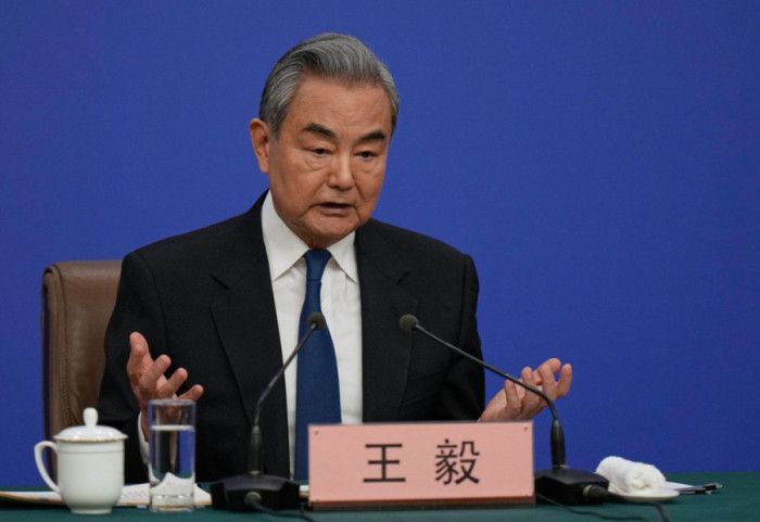 Kina thirrje Iranit të hapë Ngushticën e Hormuzit, liderët e Libanit dhe Izraelit gati për takim