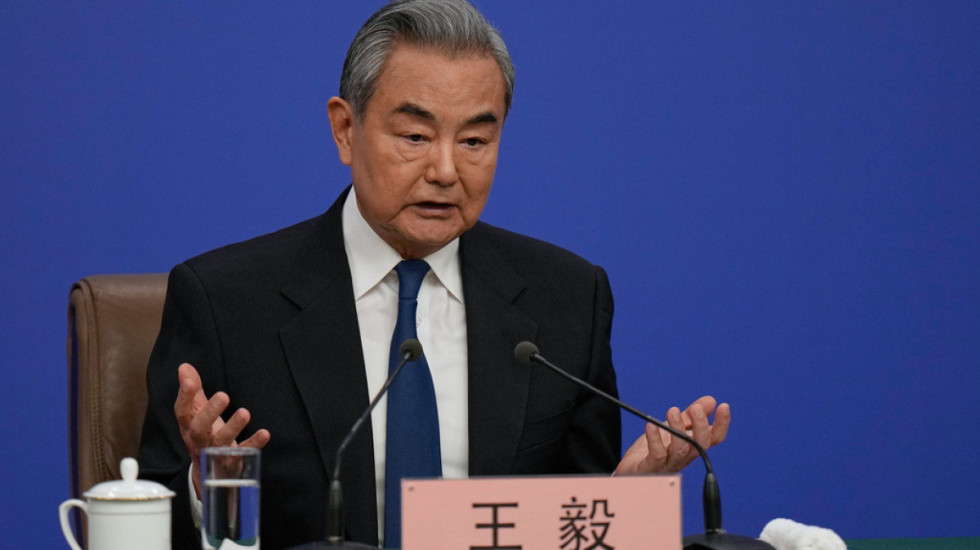 Kina thirrje Iranit të hapë Ngushticën e Hormuzit, liderët e Libanit dhe Izraelit gati për takim