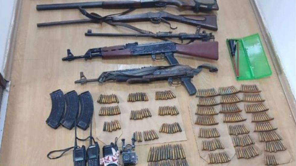 Aksion policor në veri të Kosovës, sekuestrohen armë dhe municion