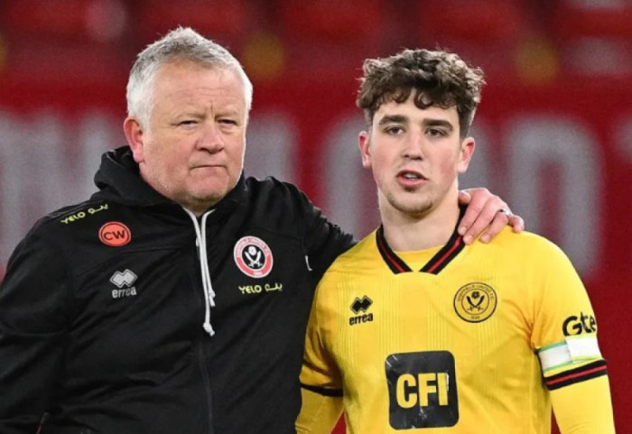 Futbollisti i njohur do bëhet baba, pret fëmijën e parë me vajzën e trajnerit