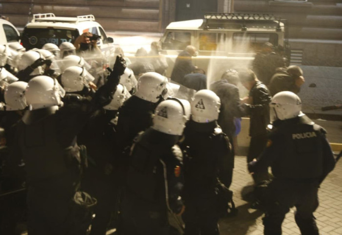 Protesta e opozitës, bllokohen rrugët, policia përgatit planin e masave