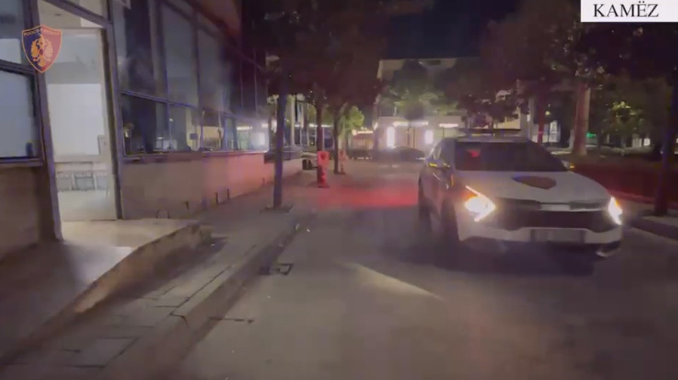 Qëlloi me armë në ajër gjatë sherrit, arrestohet pas tri ditësh i riu