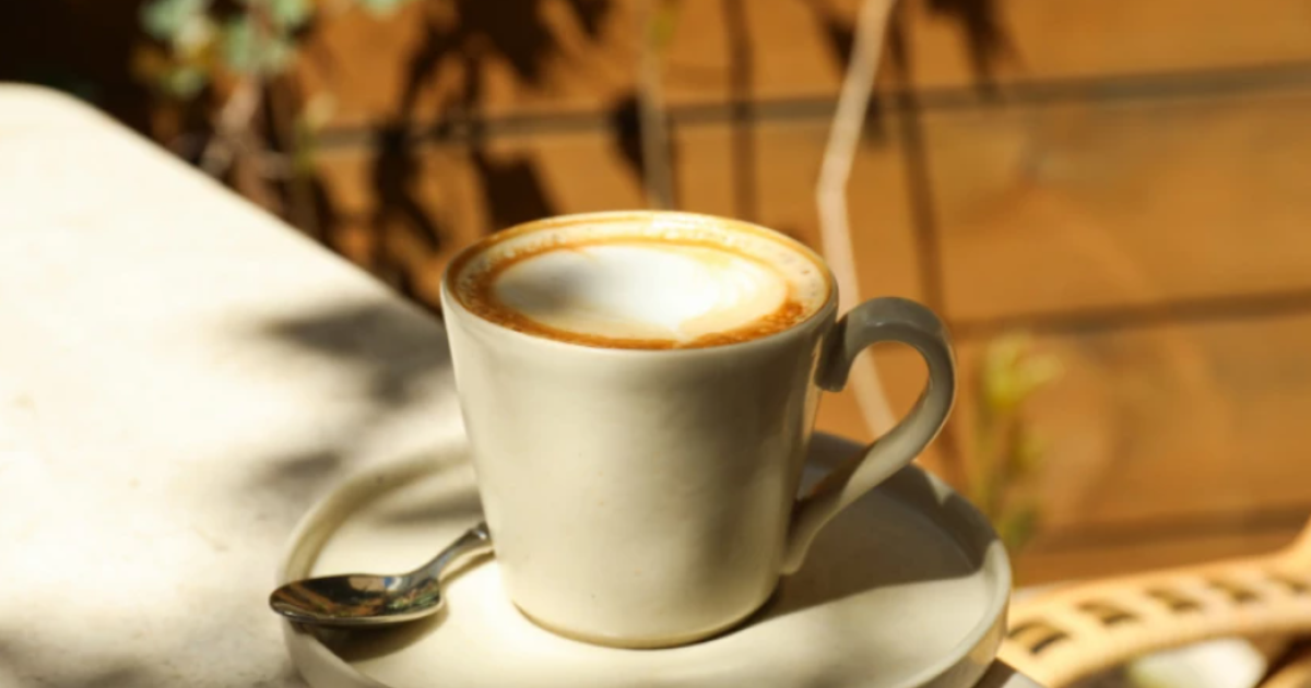 sa-kafe-duhet-te-pini-per-te-ulur-stresin-cfare-thone-studimet