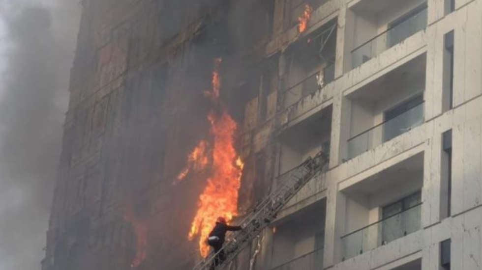 Kryhet ekspertiza e pallatit të djegur, kush ishte shkaku i nisjes së zjarrit?